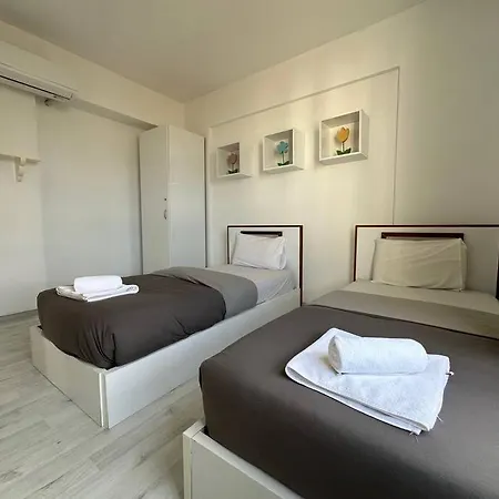 2 Bedroom , 2 Bathroom Octavius 64 By Myguest Cyprus Apartman